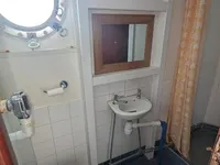 Kapal survei untuk dijual