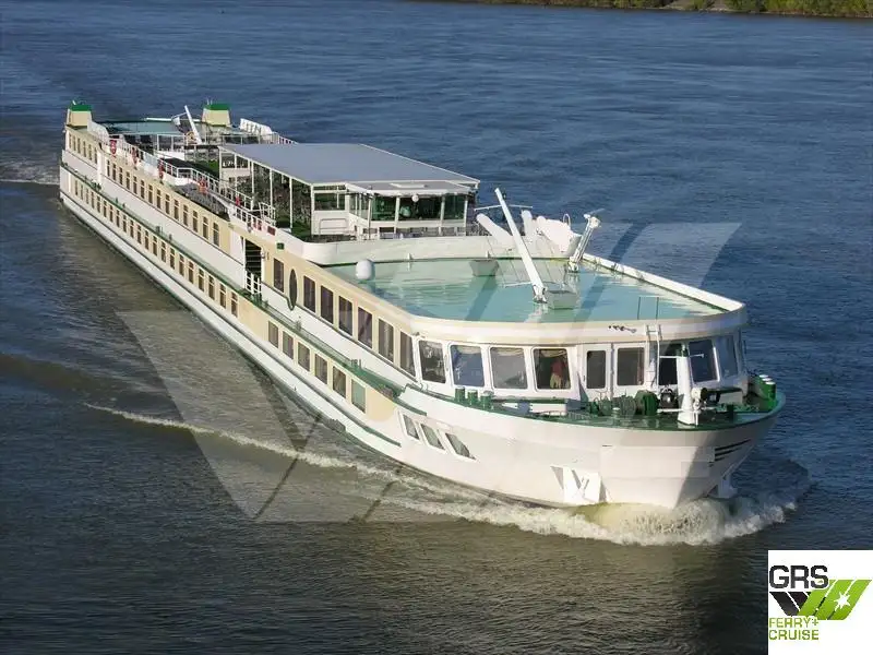 Kapal pesiar untuk dijual