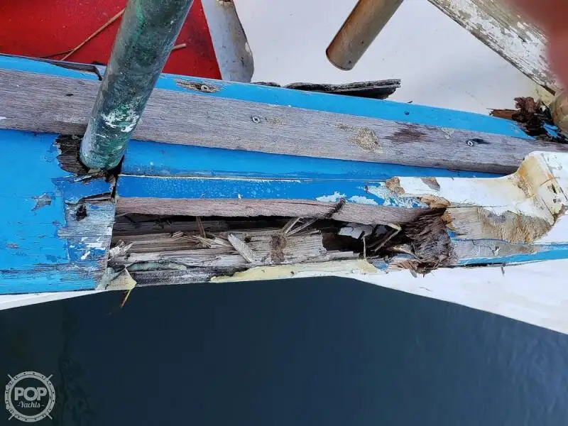 Kapal feri untuk dijual