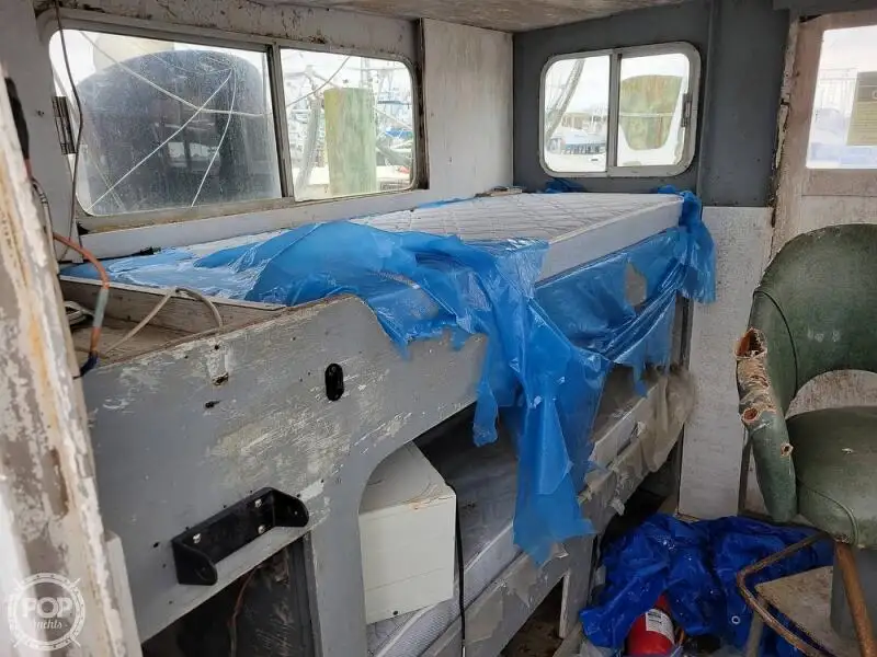 Kapal suplai untuk dijual
