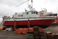 Kapal feri dijual