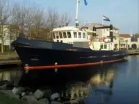 Kapal patroli untuk dijual