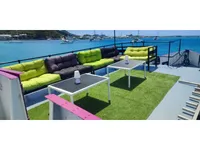 Yacht untuk dijual