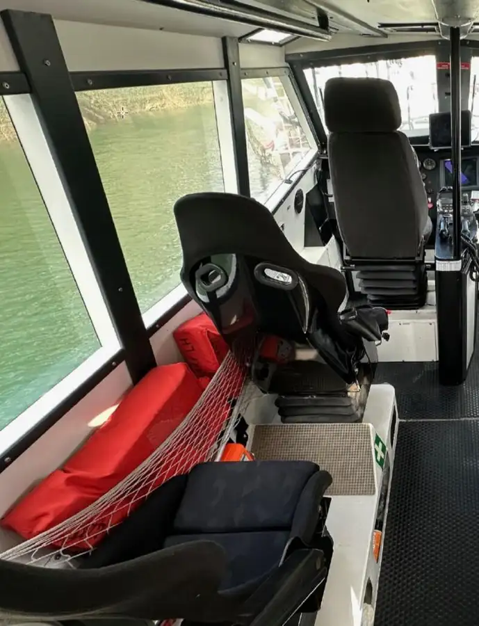 Kapal pandu untuk dijual