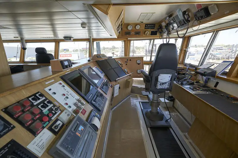 Kapal suplai platform (PSV) untuk dijual