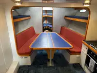 Kapal penelitian untuk dijual