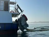 Kapal keruk untuk dijual
