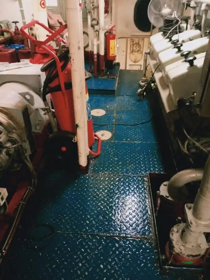 Kapal tunda untuk dijual