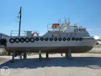 Kapal kru untuk dijual
