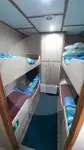 Kapal pengangkut ikan hidup untuk dijual