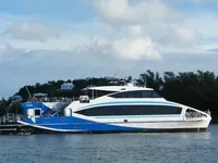 Kapal feri untuk dijual