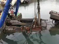 Kapal keruk untuk dijual
