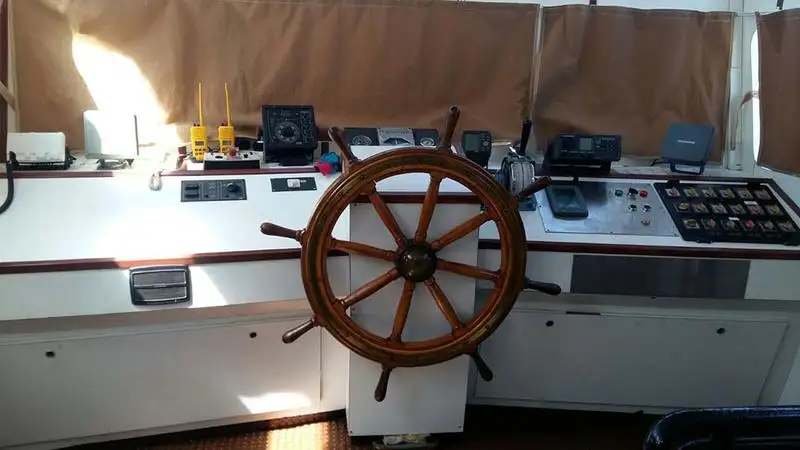 Kapal tunda untuk dijual