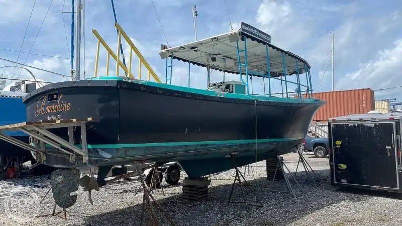 Kapal pesiar untuk dijual
