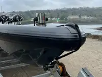 Perahu karet kaku untuk dijual