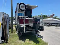 Ponton untuk dijual