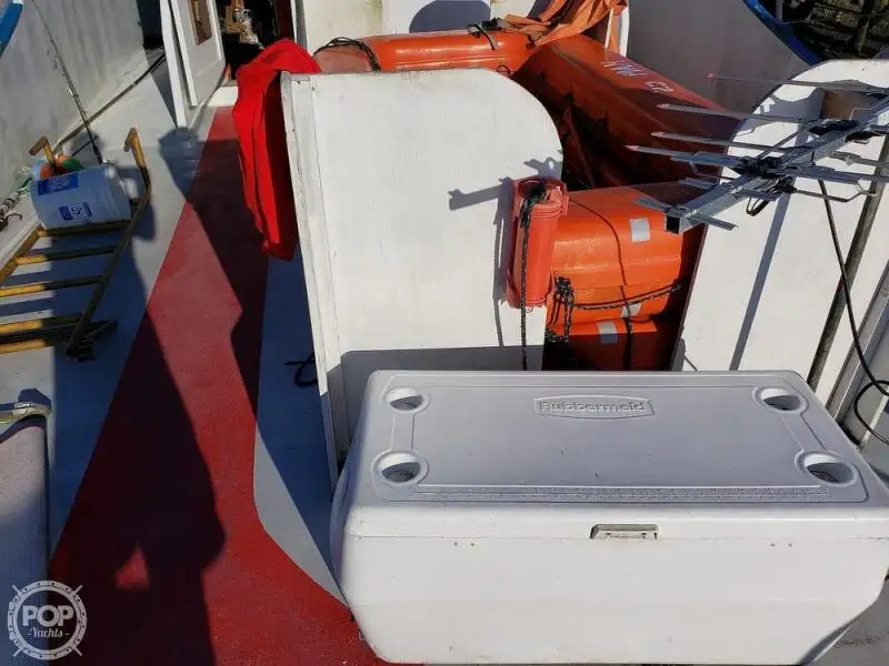Kapal feri untuk dijual