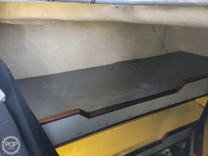 Sekoci penyelamat untuk dijual