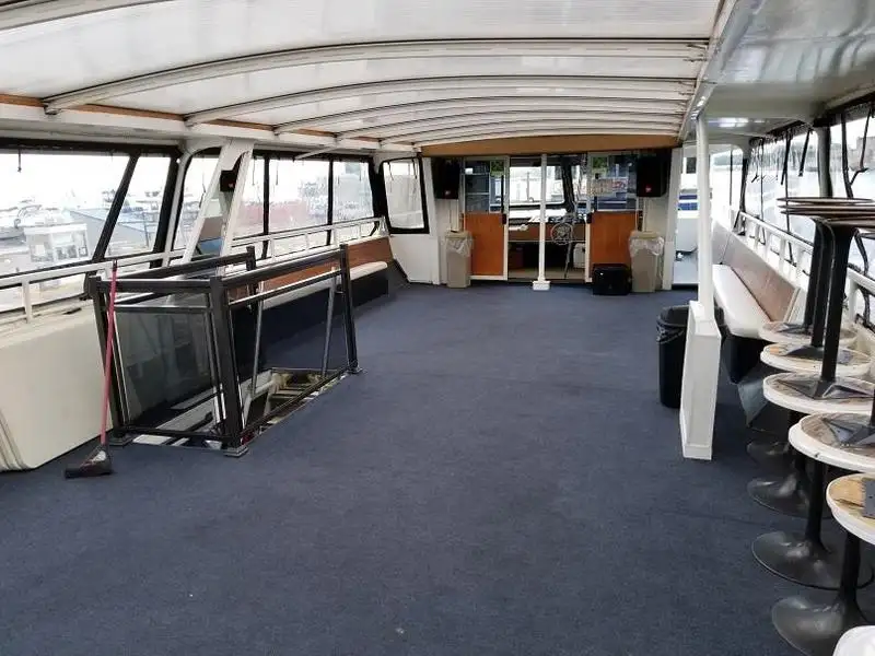 Kapal pesiar untuk dijual