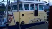 Kapal keruk untuk dijual