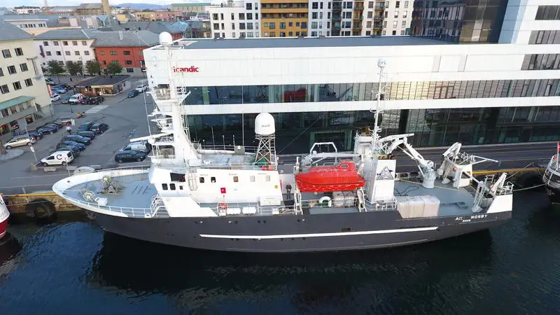 Kapal kontainer untuk dijual