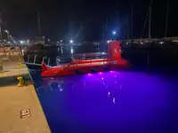 Kapal selam untuk dijual