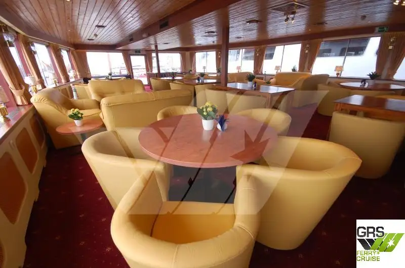 Kapal pesiar untuk dijual