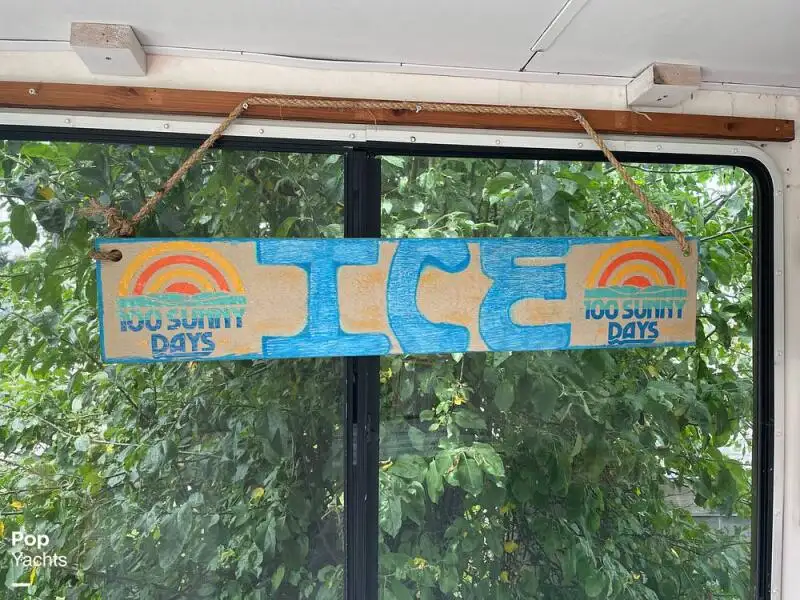Katamaran untuk dijual