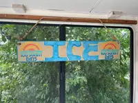 Katamaran untuk dijual