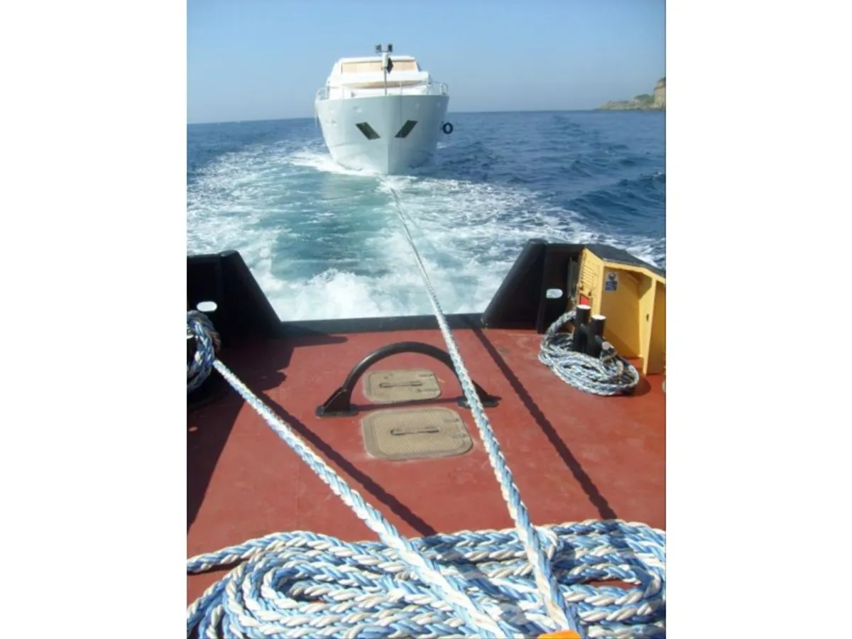 Kapal tunda untuk dijual