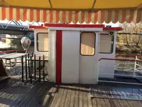 Kapal kontainer untuk dijual