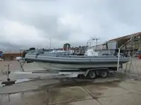 Perahu karet kaku untuk dijual