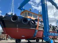 Kapal penarik dijual