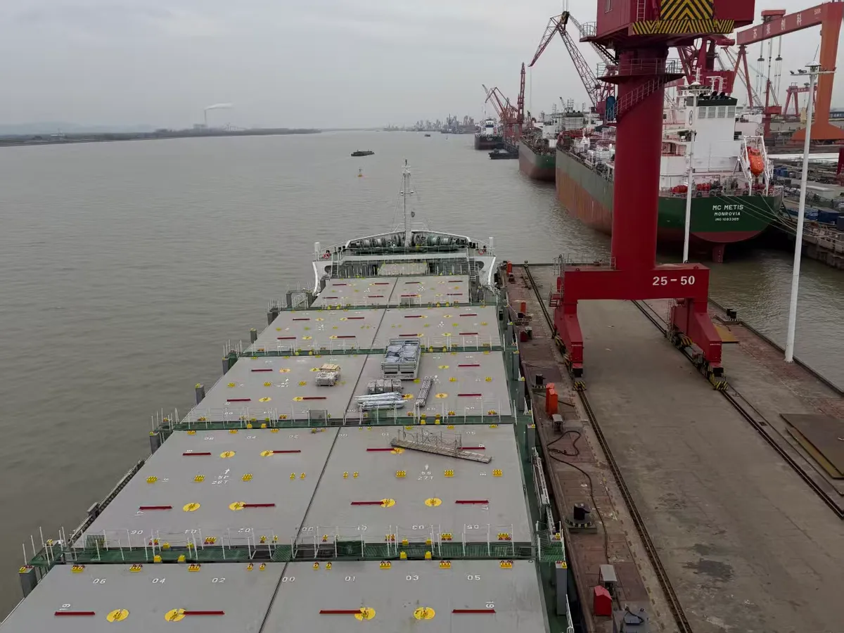 Kapal kontainer untuk dijual