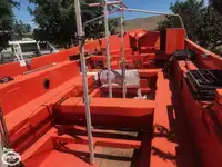 Sekoci penyelamat untuk dijual
