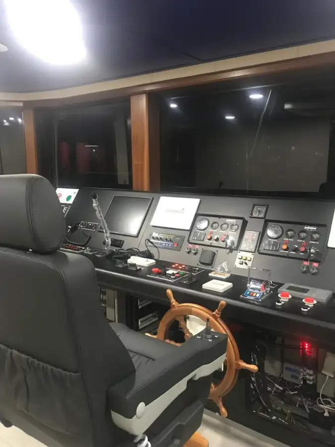 Kapal pesiar untuk dijual