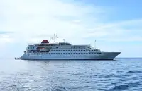 Kapal penumpang dijual