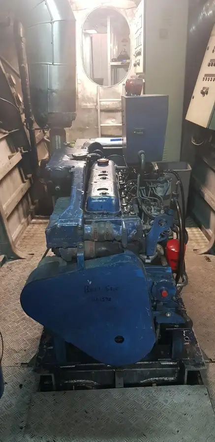 Kapal feri untuk dijual