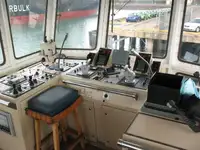Kapal penarik dijual