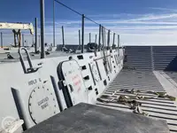 Kapal pendarat, tank untuk dijual