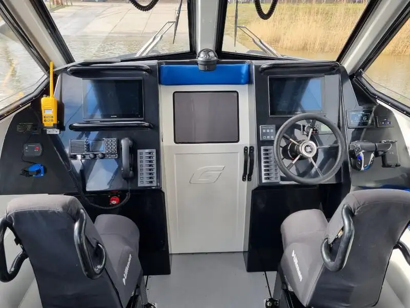 Kapal kontainer untuk dijual