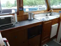 Kapal patroli untuk dijual