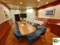 Kapal pesiar untuk dijual