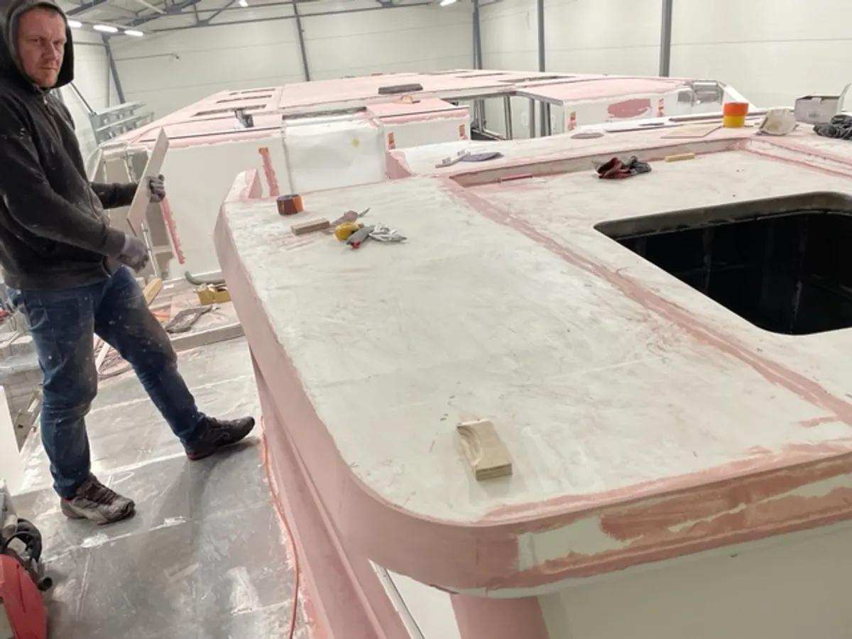 Kapal feri untuk dijual