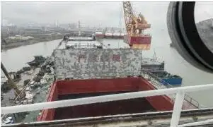 Kapal pengangkut barang curah untuk dijual
