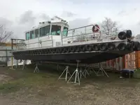 Kapal kru untuk dijual