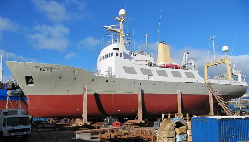 Kapal penelitian dijual