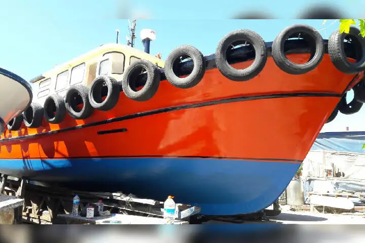 Kapal penarik dijual