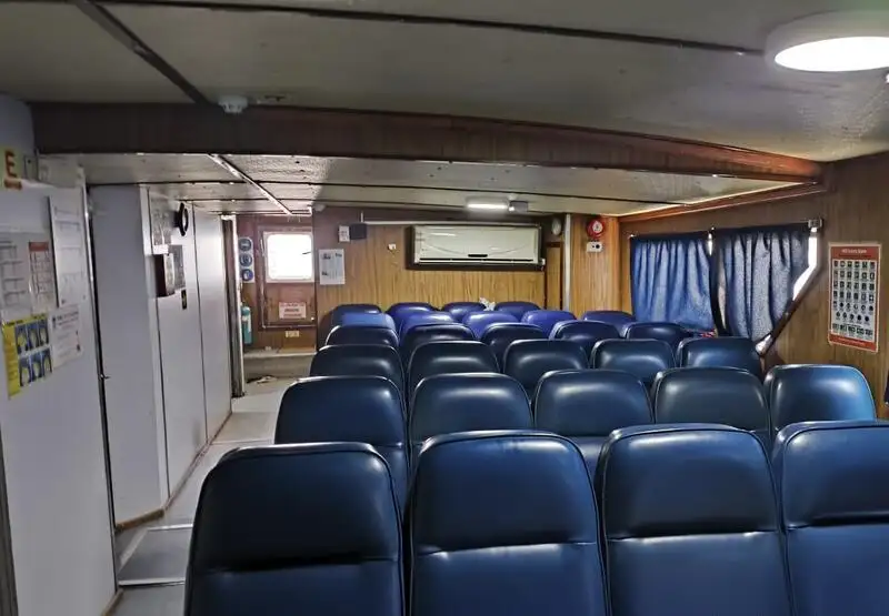 Kapal pasokan dijual