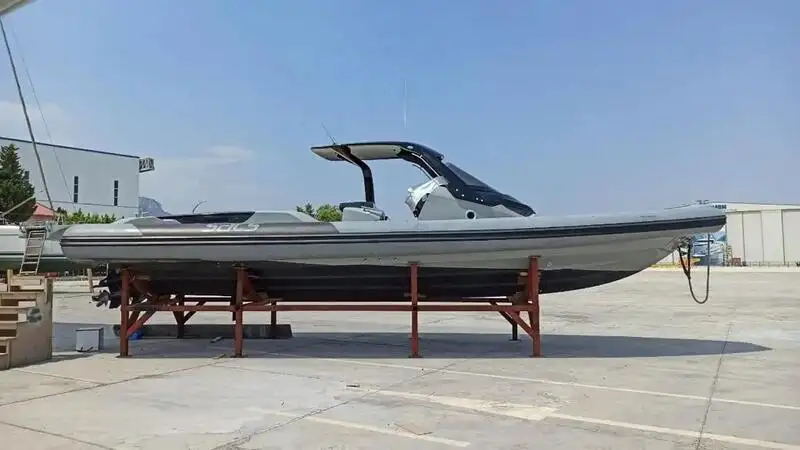 Perahu karet kaku dijual